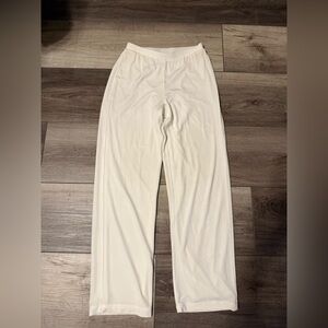 Relaxed Cream Wide-Leg Pull-On Traveling Pants